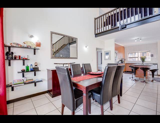 2 BEDROOM APARTMENT FOR SALE IN SUNNINGHILL